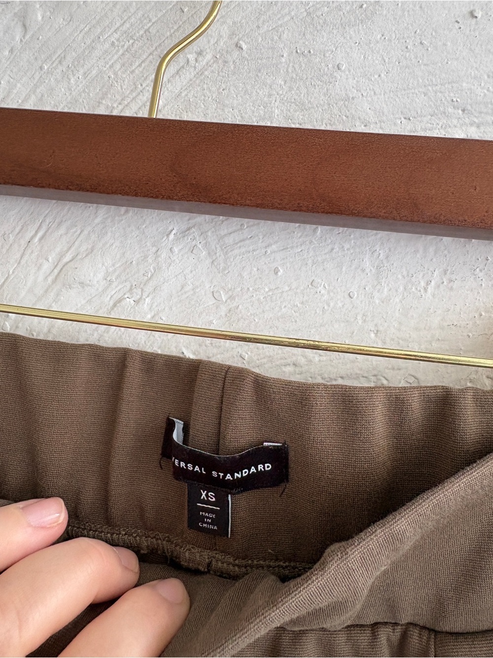 Green Universal standard pintuck pointe pants in olive - Picture 4 of 5